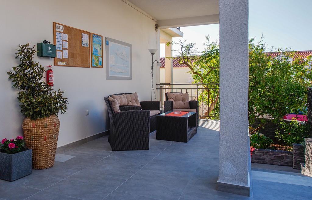 Apartments Viskovic Hvar Town Luaran gambar